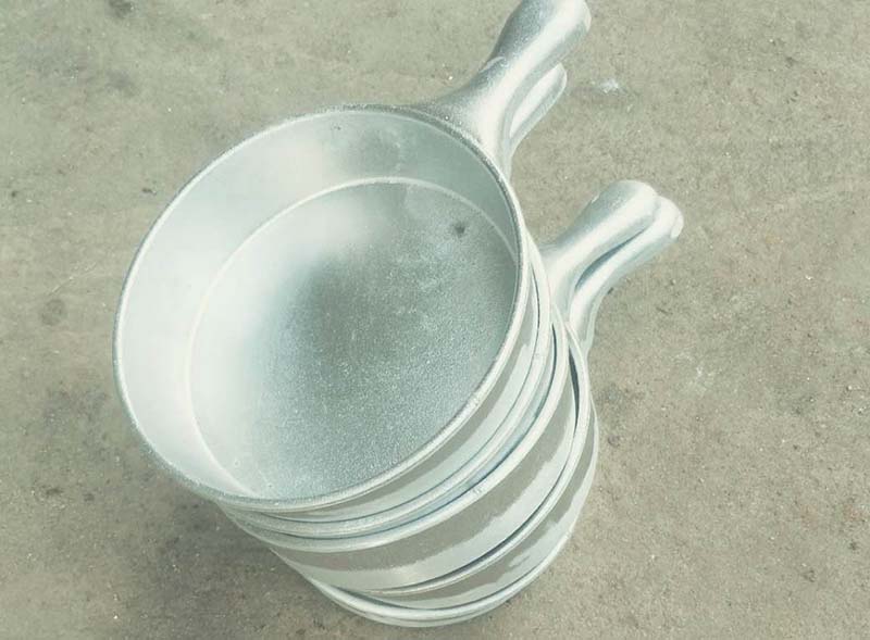 拉萨铝制小奶锅平底锅